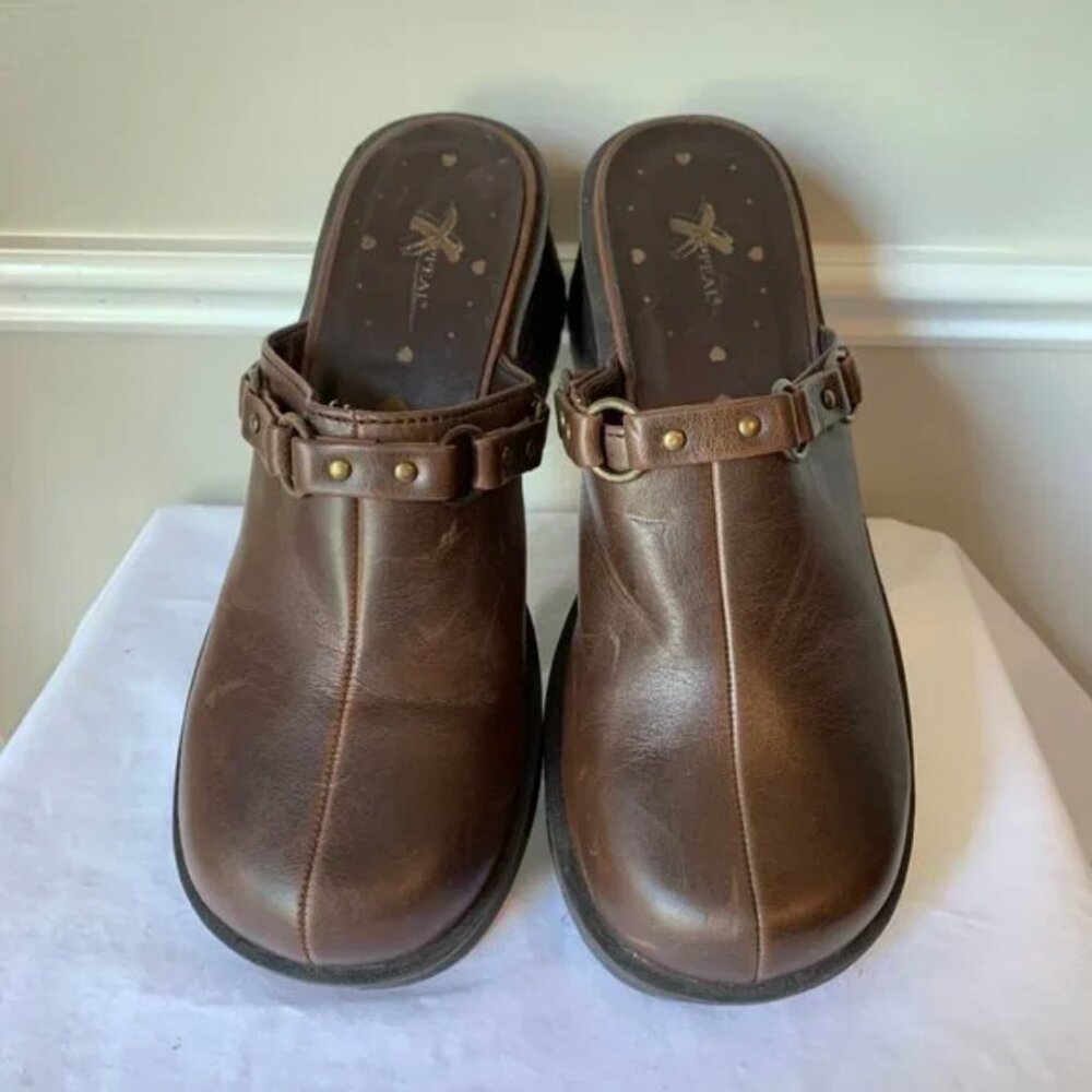 Xappeal Girl's Brown Heeled Mules Size 4